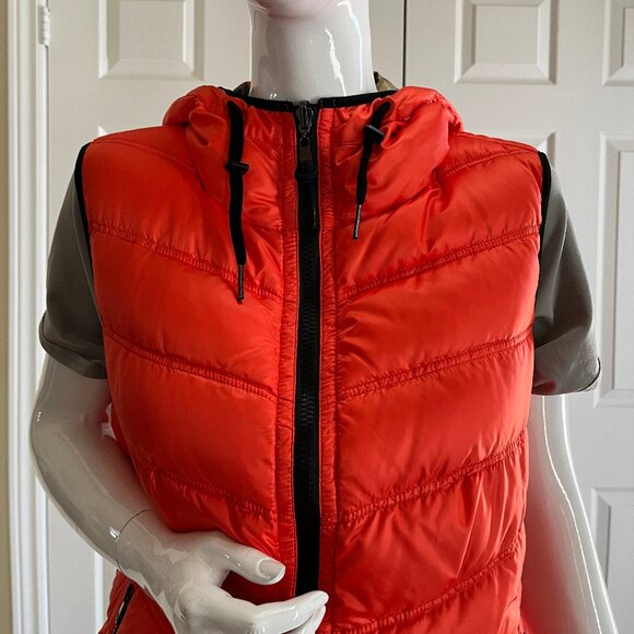 Marc Cain Reversible Down Vest - size N4 / Medium - Picture 3 of 16